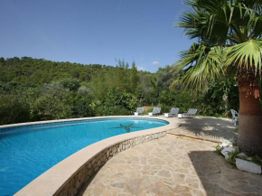 Cozy house surrounded by forest with private pool 7 km from the sea